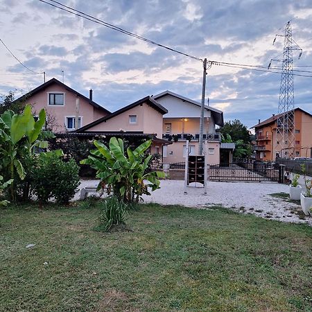 Kaca Apartmani 1 بانيا لوكا المظهر الخارجي الصورة