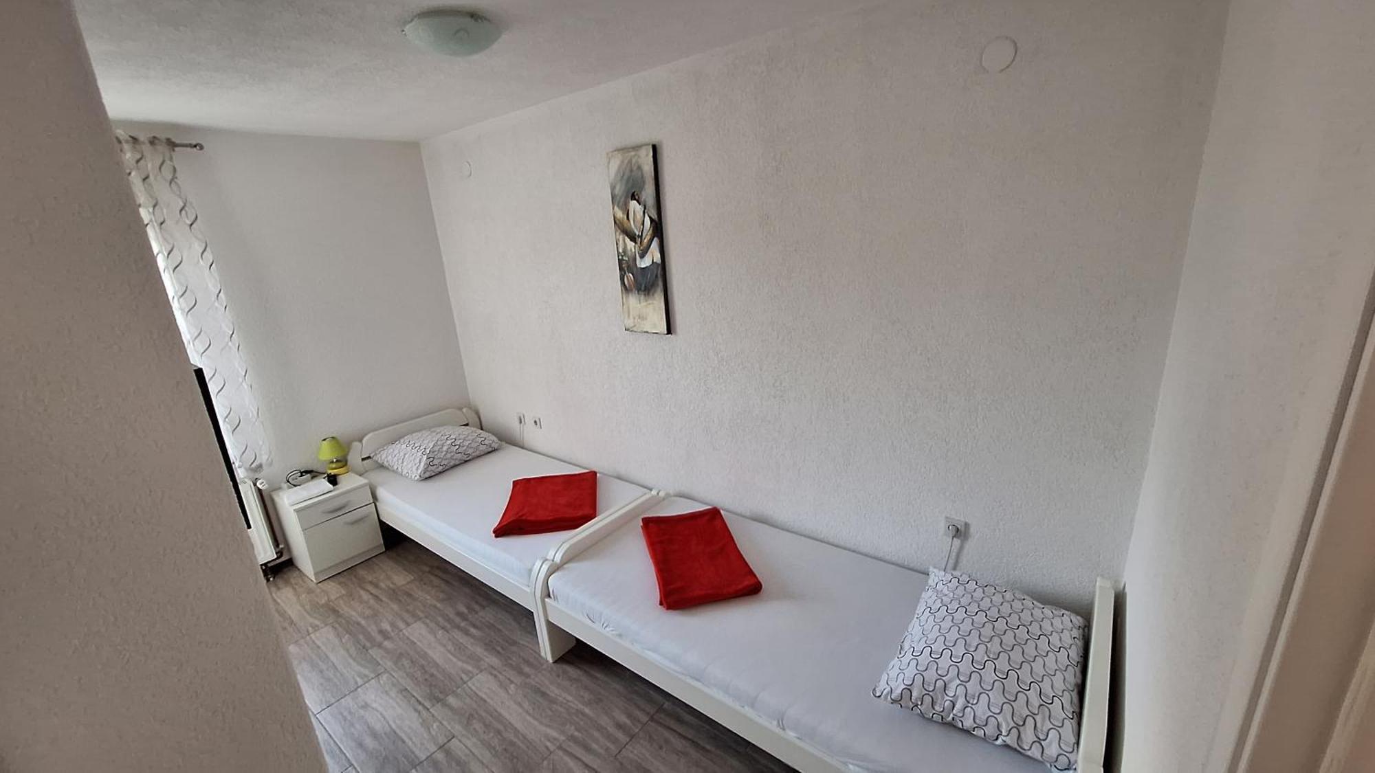 Kaca Apartmani 1 بانيا لوكا المظهر الخارجي الصورة
