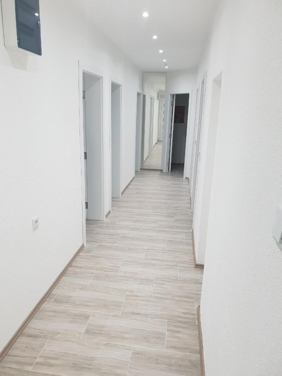 Kaca Apartmani 1 بانيا لوكا المظهر الخارجي الصورة