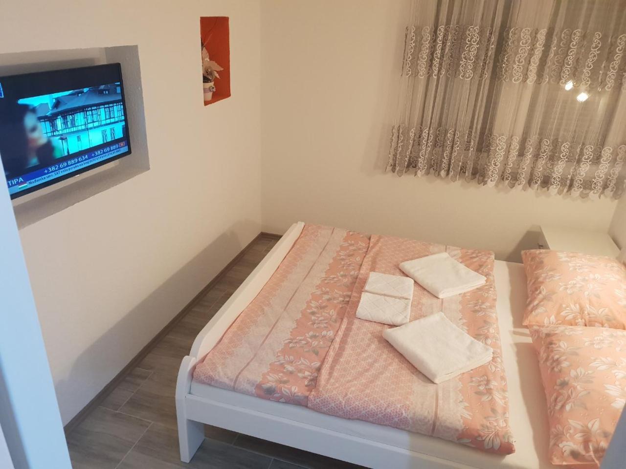Kaca Apartmani 1 بانيا لوكا المظهر الخارجي الصورة