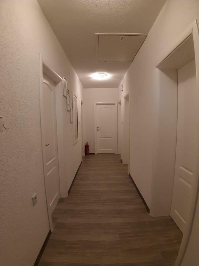 Kaca Apartmani 1 بانيا لوكا المظهر الخارجي الصورة
